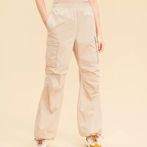 LOFT Tan Cargo Pants, Size M NWT